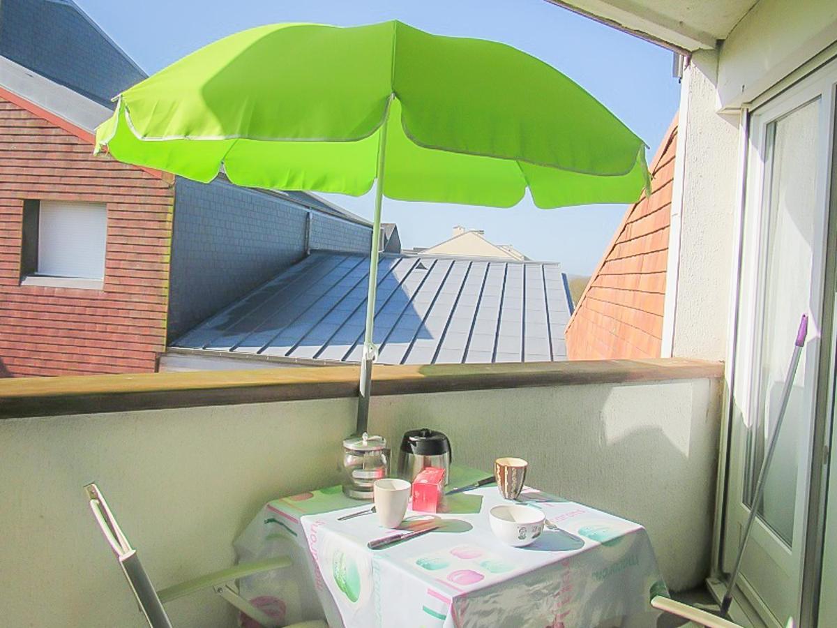 Cabourg, Cosy Appartement Avec Balcon + Parking Prive Exterior photo